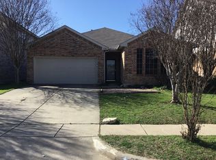 6041 Bronze River Rd, Fort Worth, TX 76179