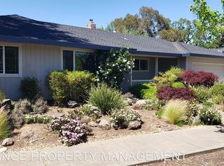 4893 Hoen Ave, Santa Rosa, CA 95405