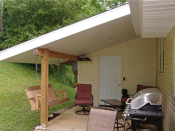 5th image of 8 Meadowbrook Ct