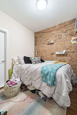 Rented by Bold New York | media 83
