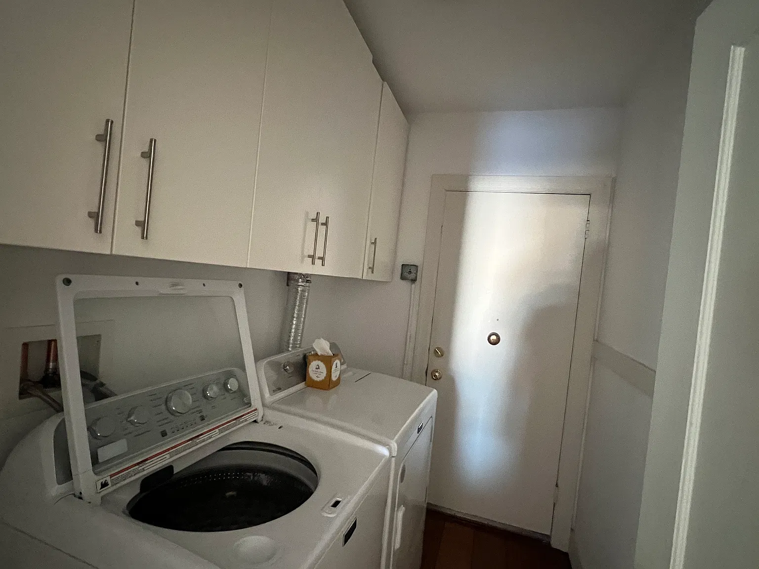 2 bed, 1.5 bath, 1500 sqft, $4,300 — Photo 4