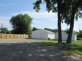 6489 Lakeshore Rd, Lexington, MI 48450