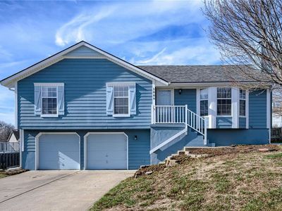 2009 SW 2nd St, Lees Summit, MO, 64081
