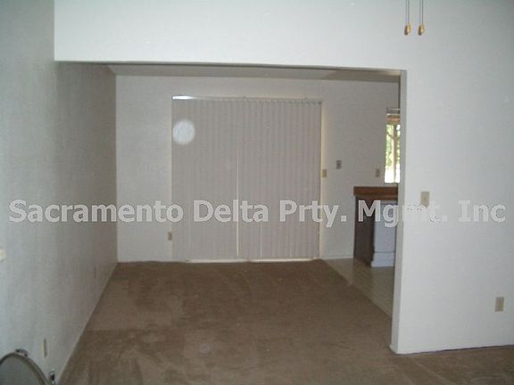 5th image of 4428 Oxwood Dr