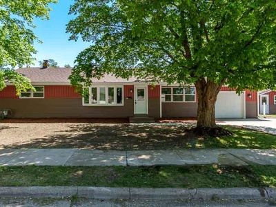 1103 Mitchell St, Janesville, WI, 53546