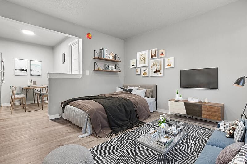 1st image of 5416 S M St #27