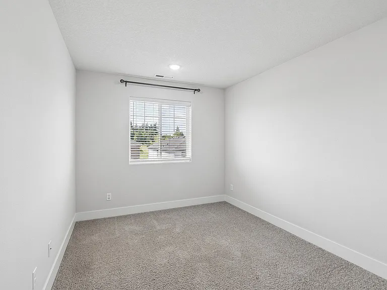 15212 NW Cosmos St — Photo 25