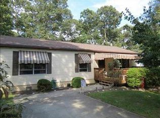 39 Defeo Ln, Somers Point, NJ 08244