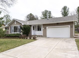 N55W37073 Harvard St, Oconomowoc, WI 53066