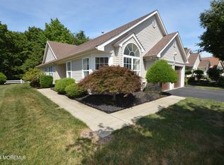 2711 Meadow Lake Dr, Toms River, NJ