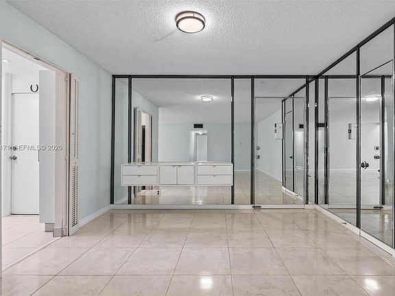 5th image of 950 NE 199th St #2H