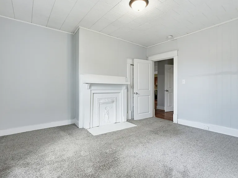 216 N Hickory St — Photo 18