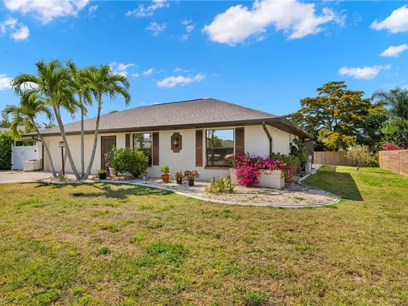 2225 Crystal DR, FORT MYERS, FL 33907