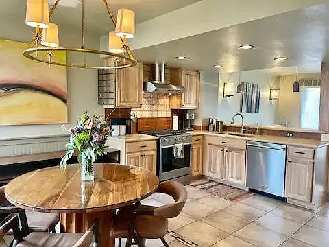 97 Segura Ct — Photo 6