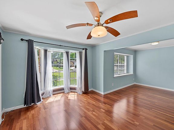 5th image of 8218 Camborne Ln