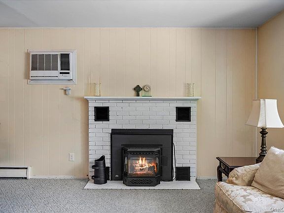 5th image of 147 Lockwood Road