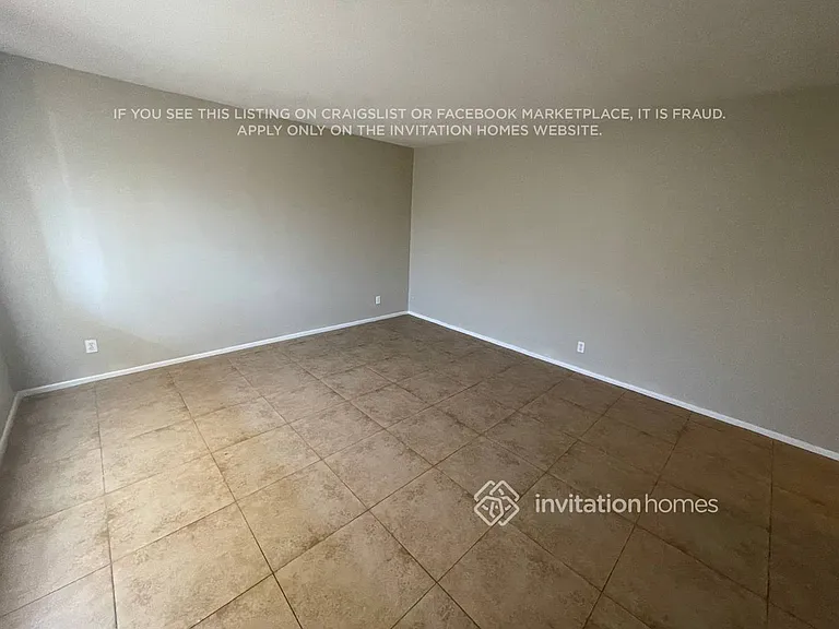 823 W 17th Pl — Photo 8