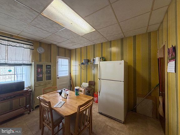 3rd image of 111 N Highland Ave