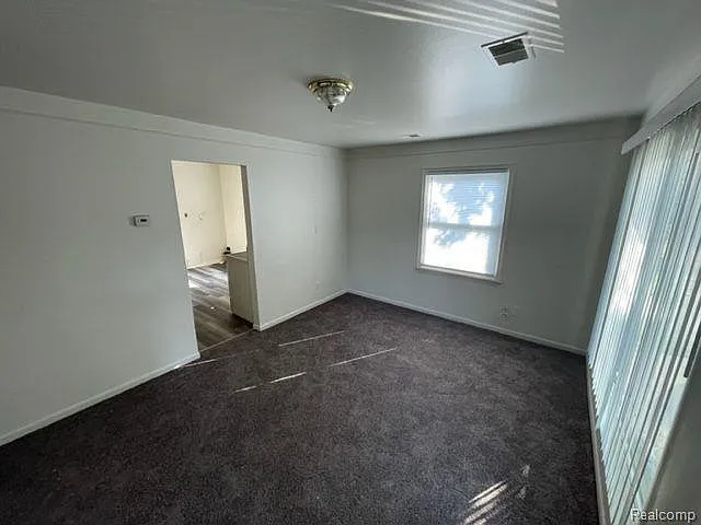 14325 Marshall Ave — Photo 2