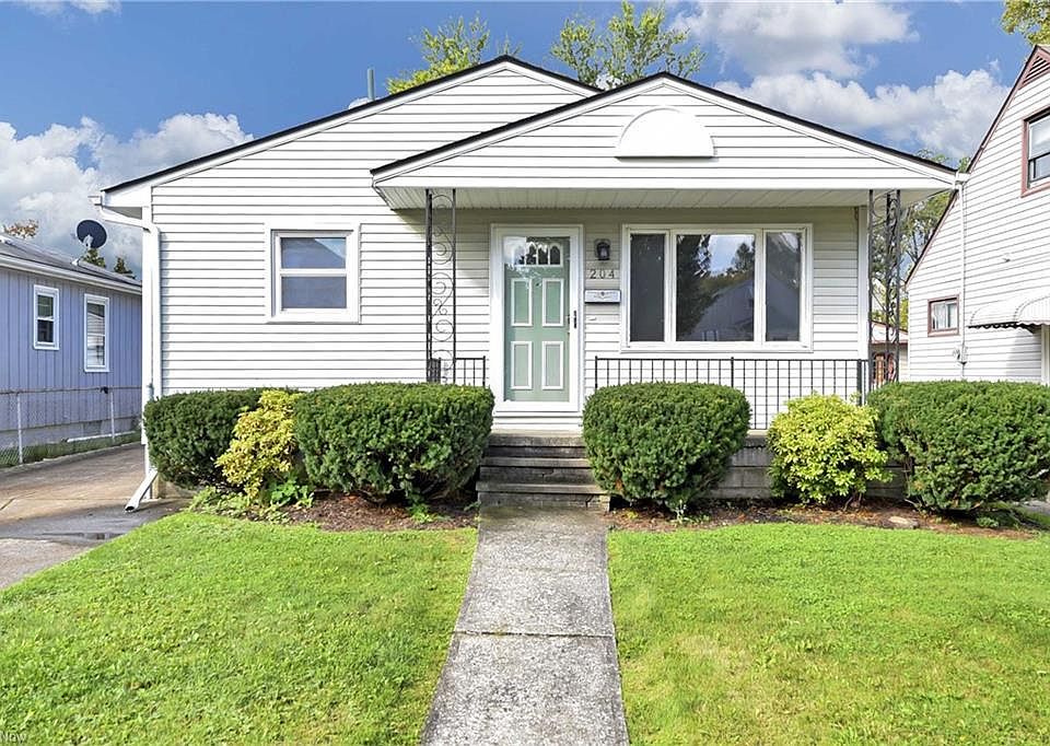 1st image of 204 Bellfield Ave