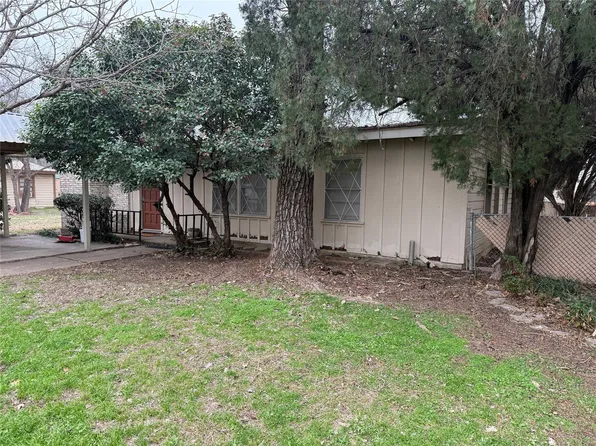 304 Beetham Rd, Mineral Wells, TX 76067