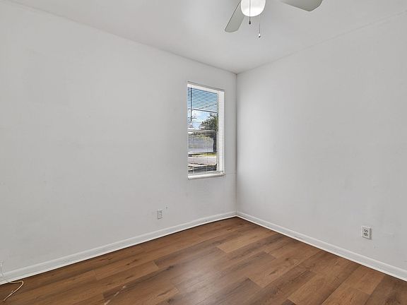 3rd image of 635 6th St #635