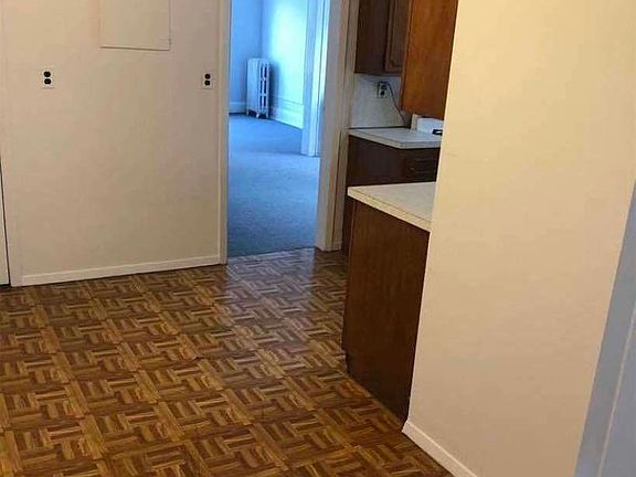 3rd image of 21-12 Ditmars Blvd #2