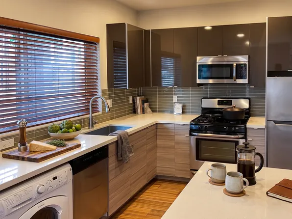 6408 Phinney - Located at the top of Phinney Ridge, 6408 Phinney Ave N APT 1, Seattle, WA 98103