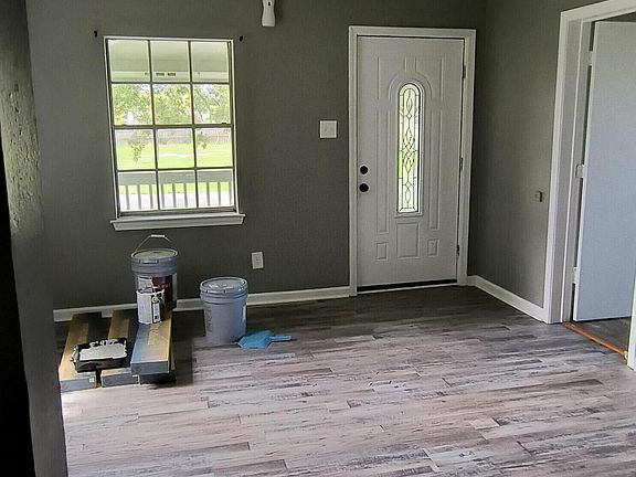 3rd image of 2226 26th St