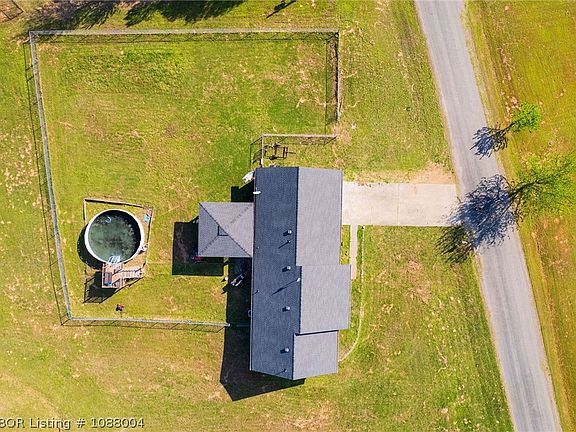 3rd image of 109137 S 4762nd Rd