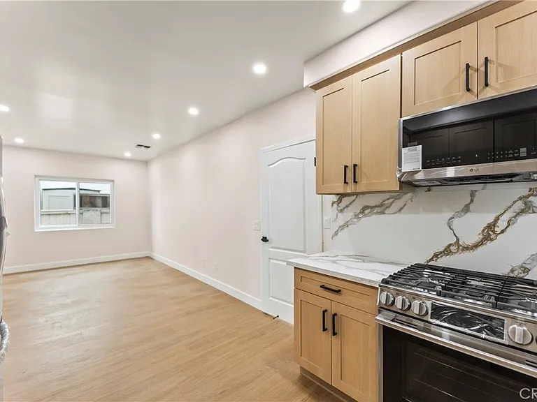 120 S Prospect Ave #A — Photo 11