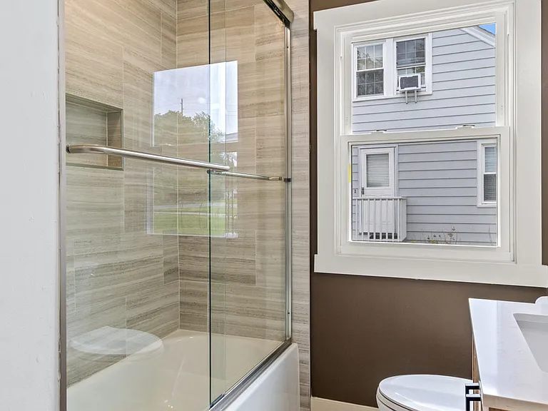 3908 Plymouth Rd — Photo 13