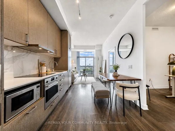 60 Honeycrisp Cres, Vaughan, ON