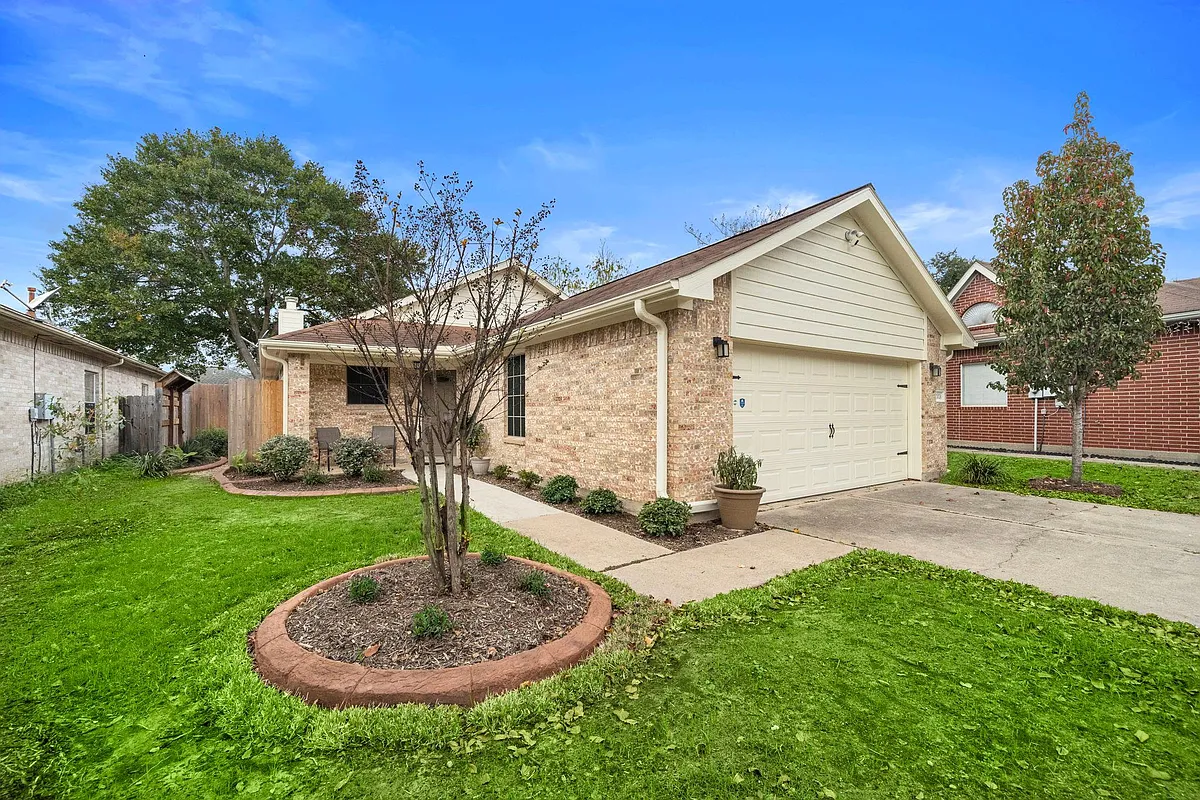 Building Photo - 12026 Westwold Dr