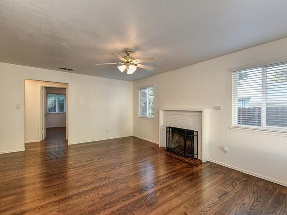 5th image of 2405 Andrade Way