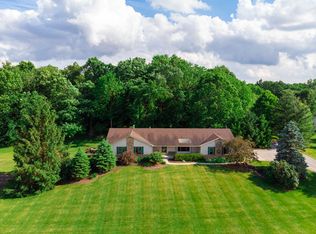 5250 E Little Turtle Trl, Columbia City, IN 46725