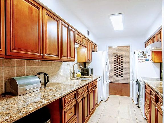 2nd image of 13162 Trail Hollow Dr #3162