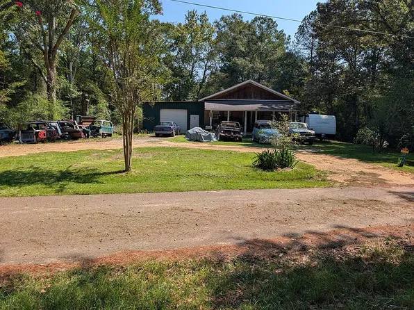 305 Sellers St, Raleigh, MS 39153