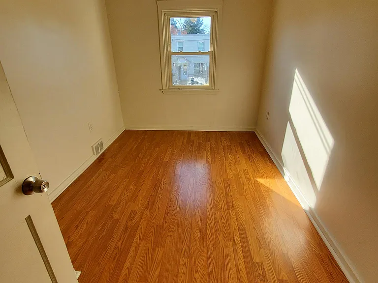 702 S Penn St — Photo 13