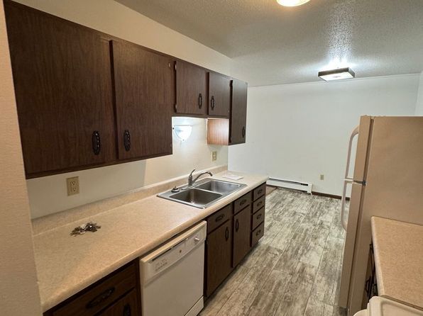 1506 10th Ave NE #22