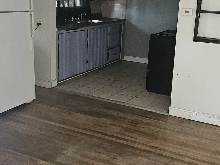 802 Palmer Ave — Photo 5