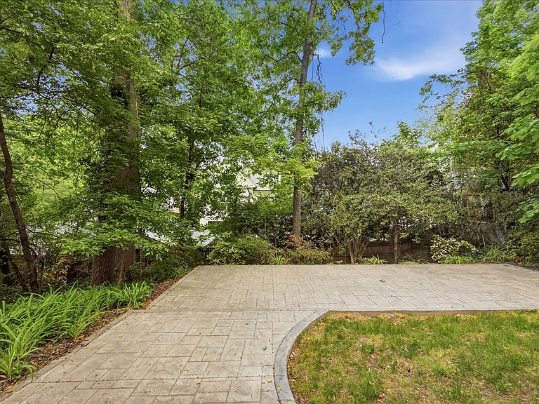 3517 Rodman St NW — Photo 43