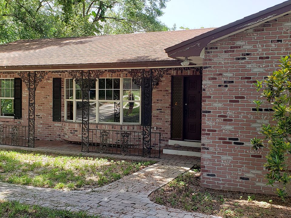 1st image of 920 Lake Marion Dr