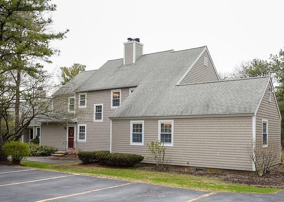 1st image of 18 Megansett Dr Unit 1