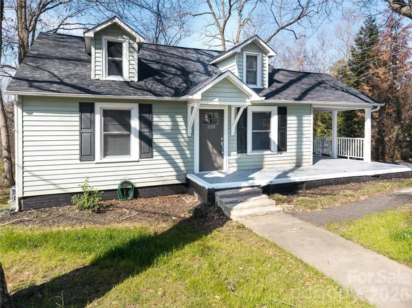 328 11th St SW, Hickory, NC 28602