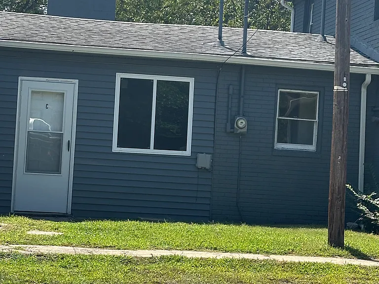 504 Arey Ave #C — Photo 4