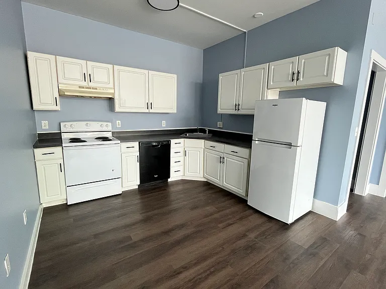 342 Main St #5 — Photo 7
