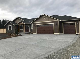 41 Ware Ct, Sequim, WA 98382