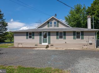 3 S 3rd St, Douglassville, PA 19518