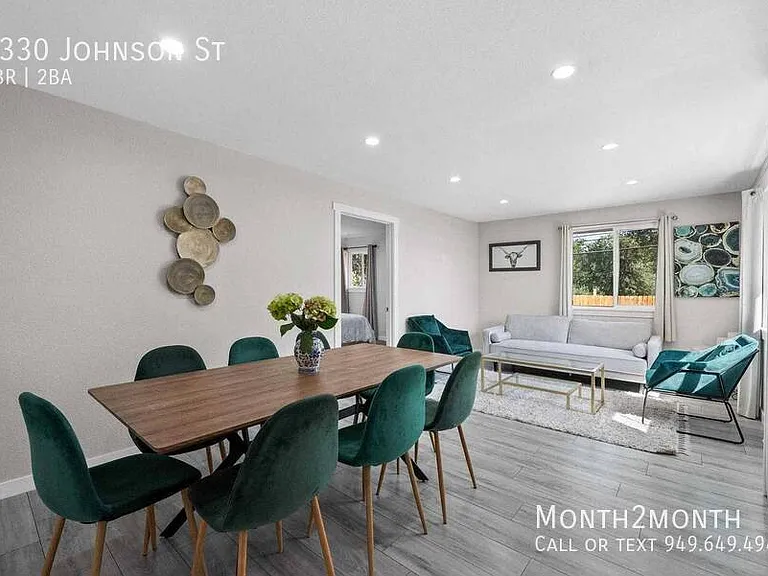 5330 Johnson St — Photo 8